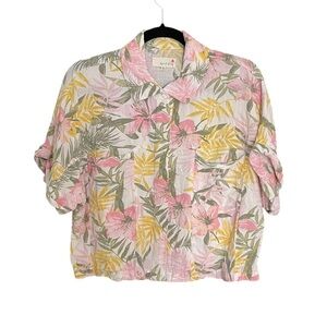 APRIL KISS Linen Short Sleeve Button Front
Tropical Print Cropped Blouse M